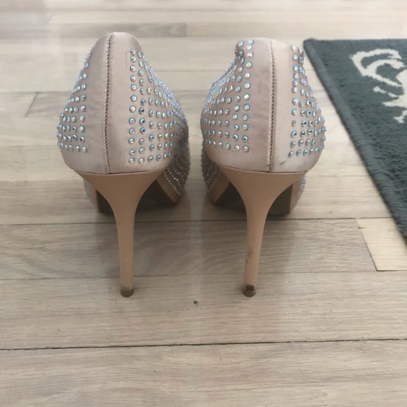 Jennifer Lopez heels - Picture 3 of 4